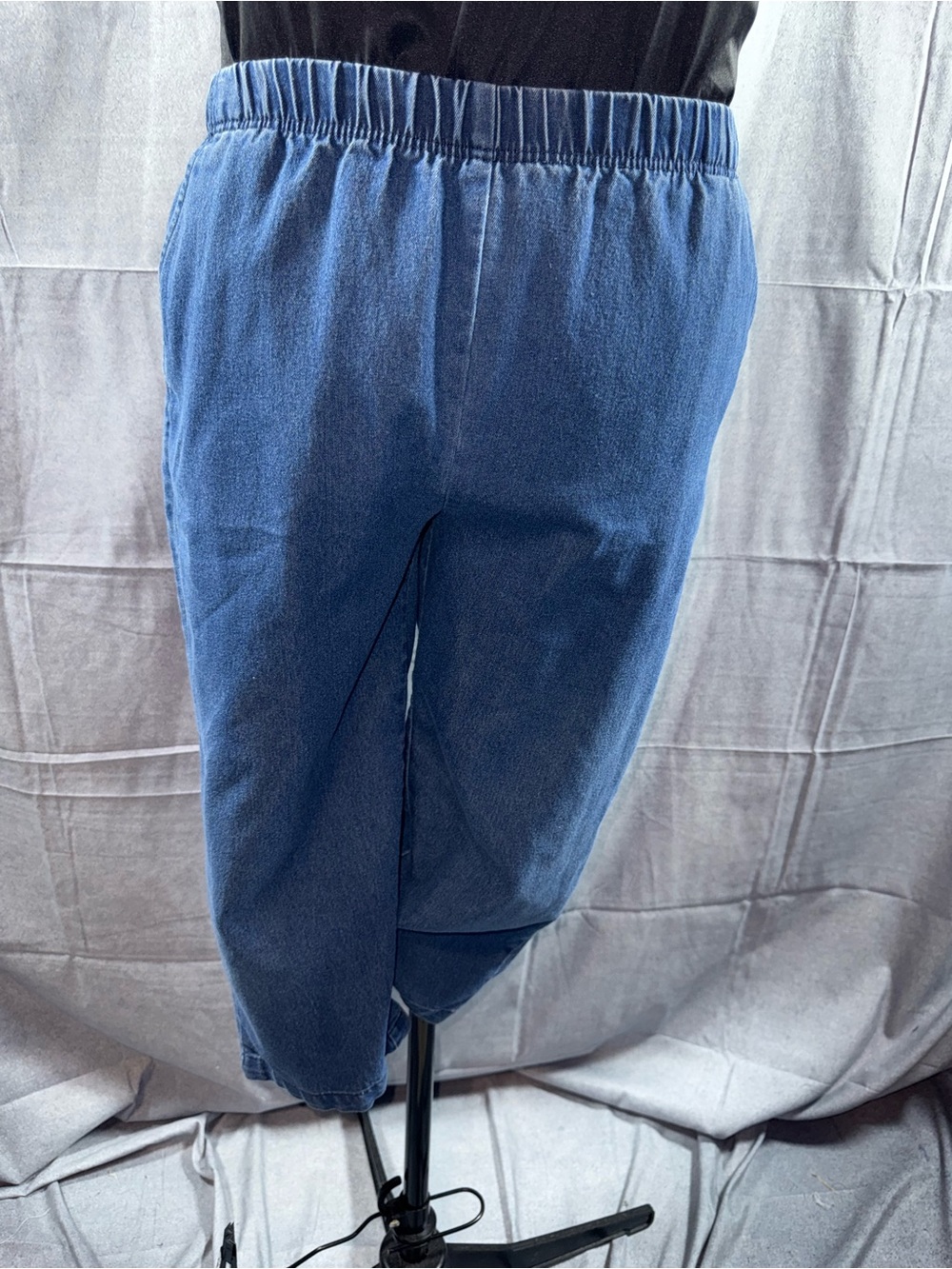 2700-turtle Bay, New York Comfort-Elastic Ankle Jeans in Denim Blue